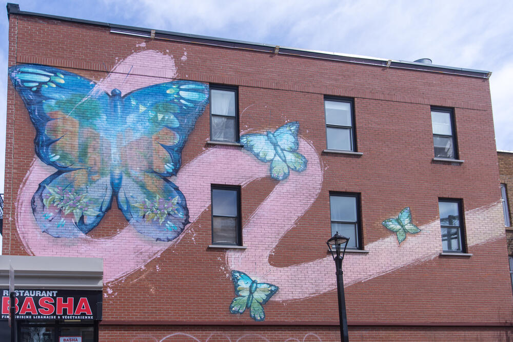 Murale de papillons bleus