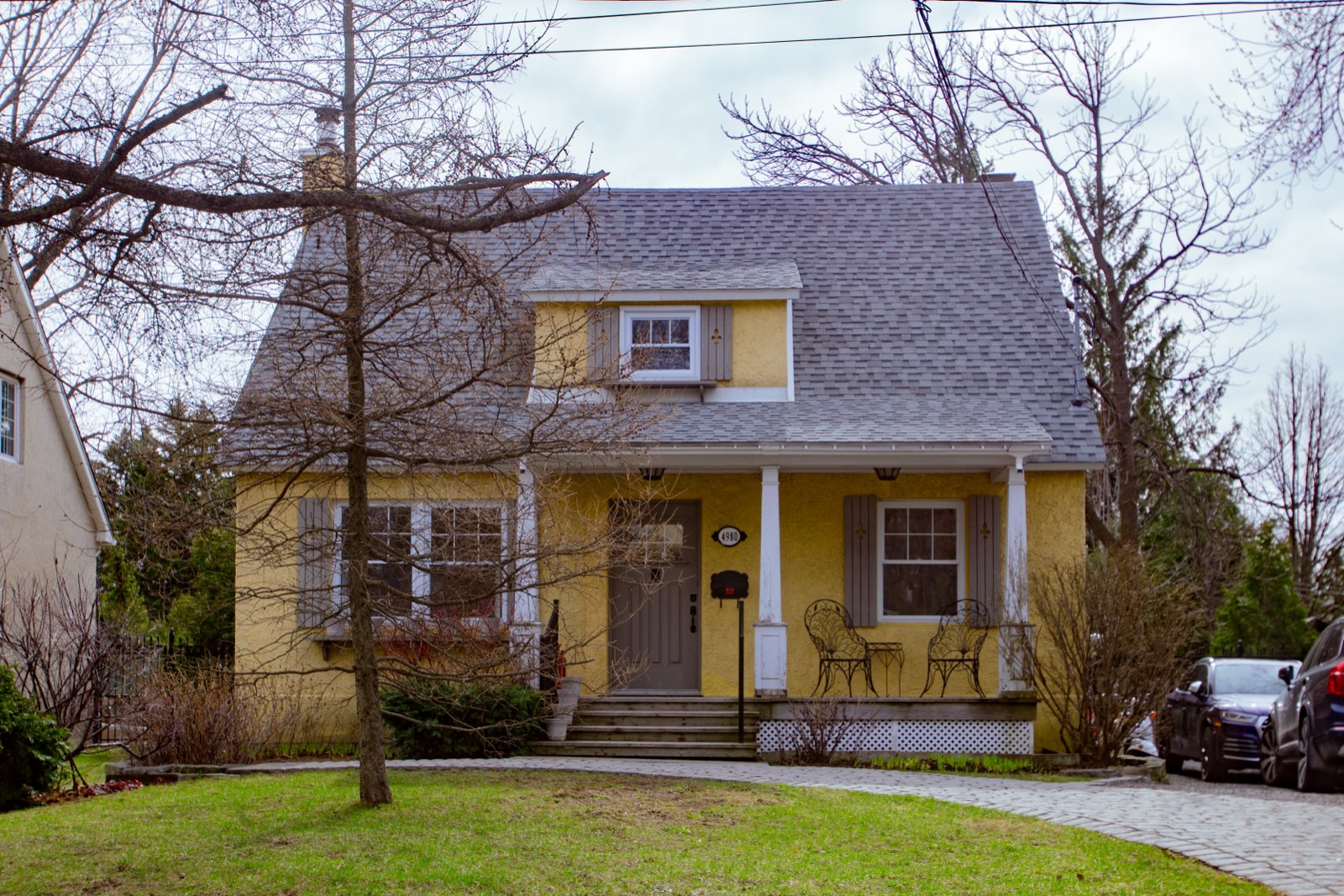 Cottage jaune de la Cité-Jardin du Tricentenaire — Rosemont